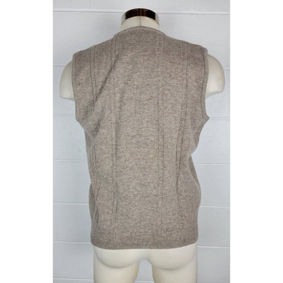 Vintage Winona Knits Lambs Wool Light Brown Cable Knit Sweater Vest USA XL - Picture 4 of 7